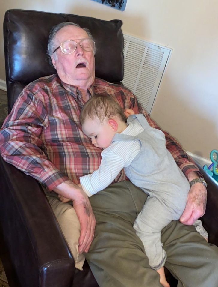 “Morfar och barnbarn får den bästa sömnen ...”